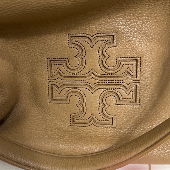 Tory Burch Harper Stripe tote bag.Color is vintage Camel - Picture 2 of 16